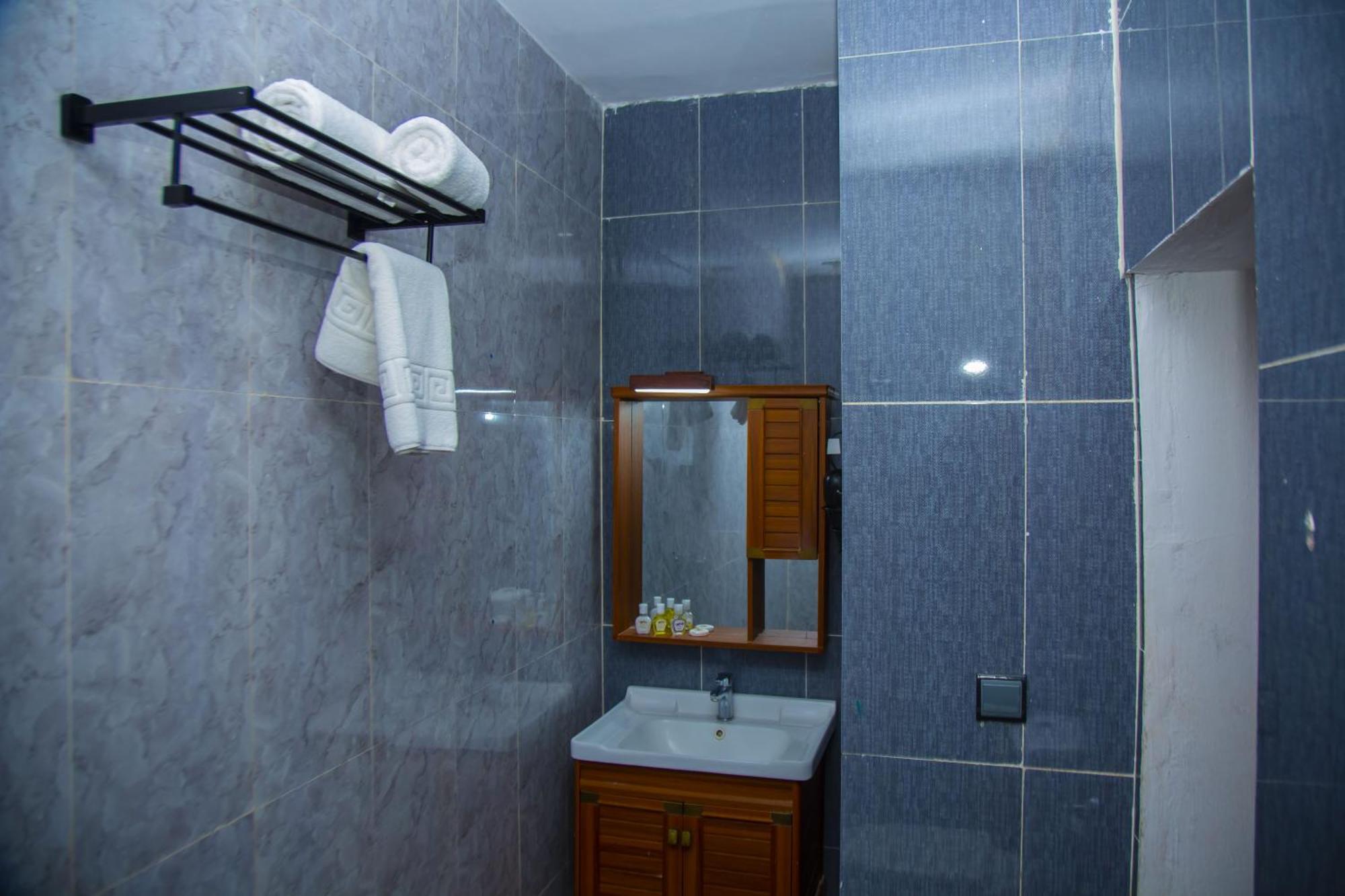 Hotel La Casa Cielo Cotonou Esterno foto